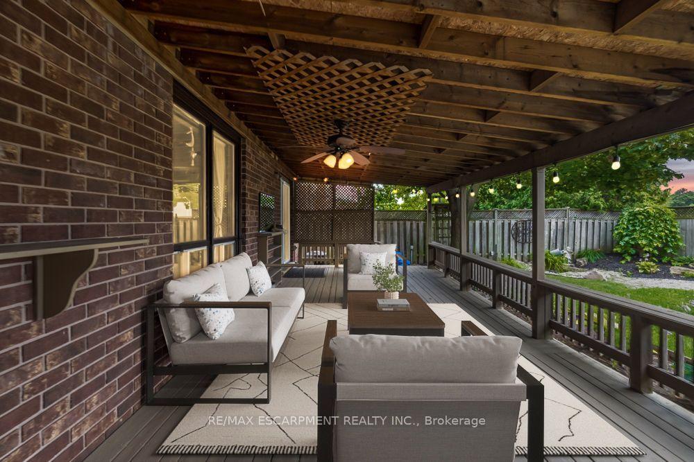 Photo 38 of 49 Branthaven Drive, Hamilton, Stoney Creek Mountain — HOMEH