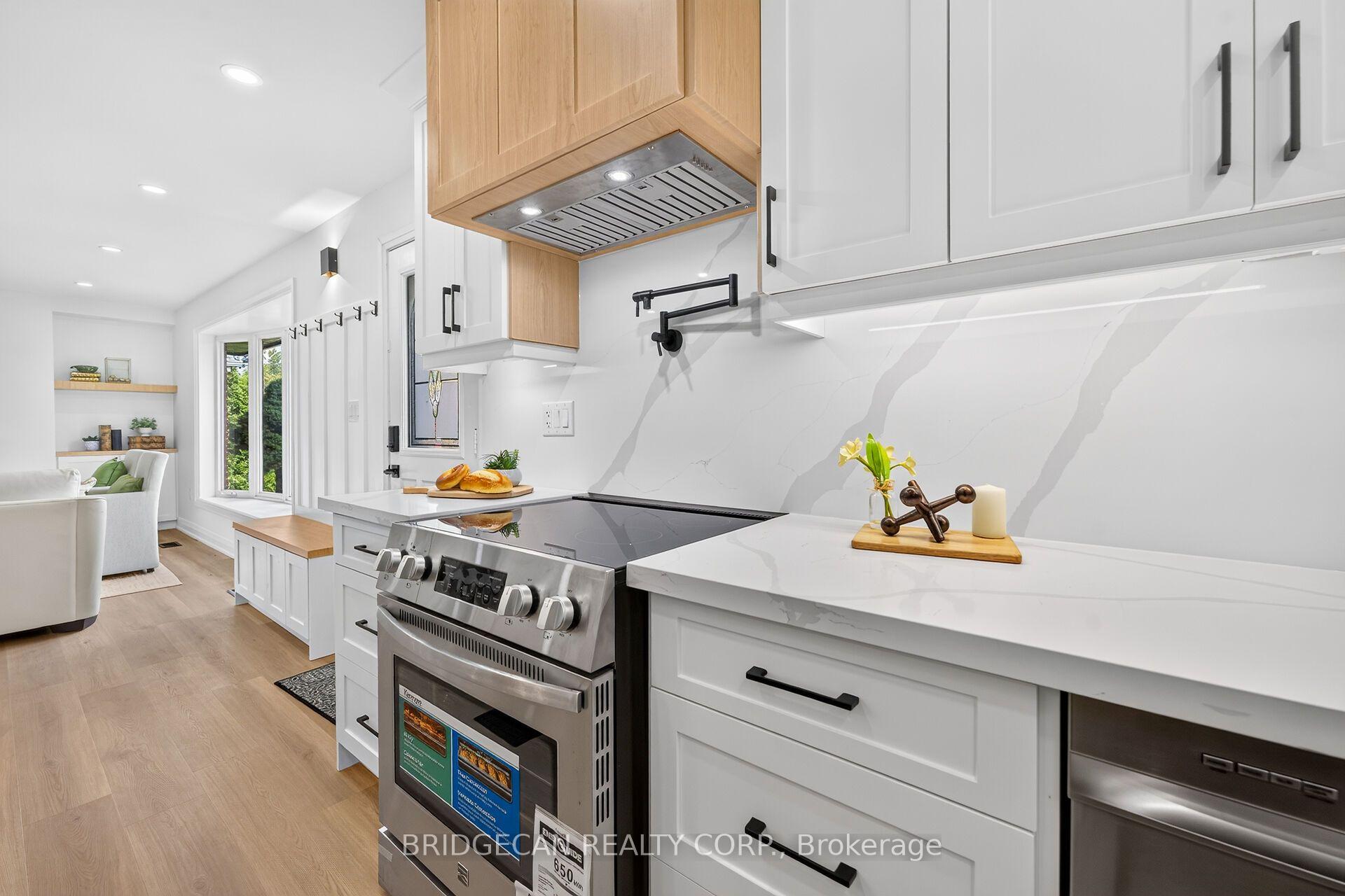 Photo 12 of 138 Rendell Boulevard, Hamilton, Sunninghill — HOMEH