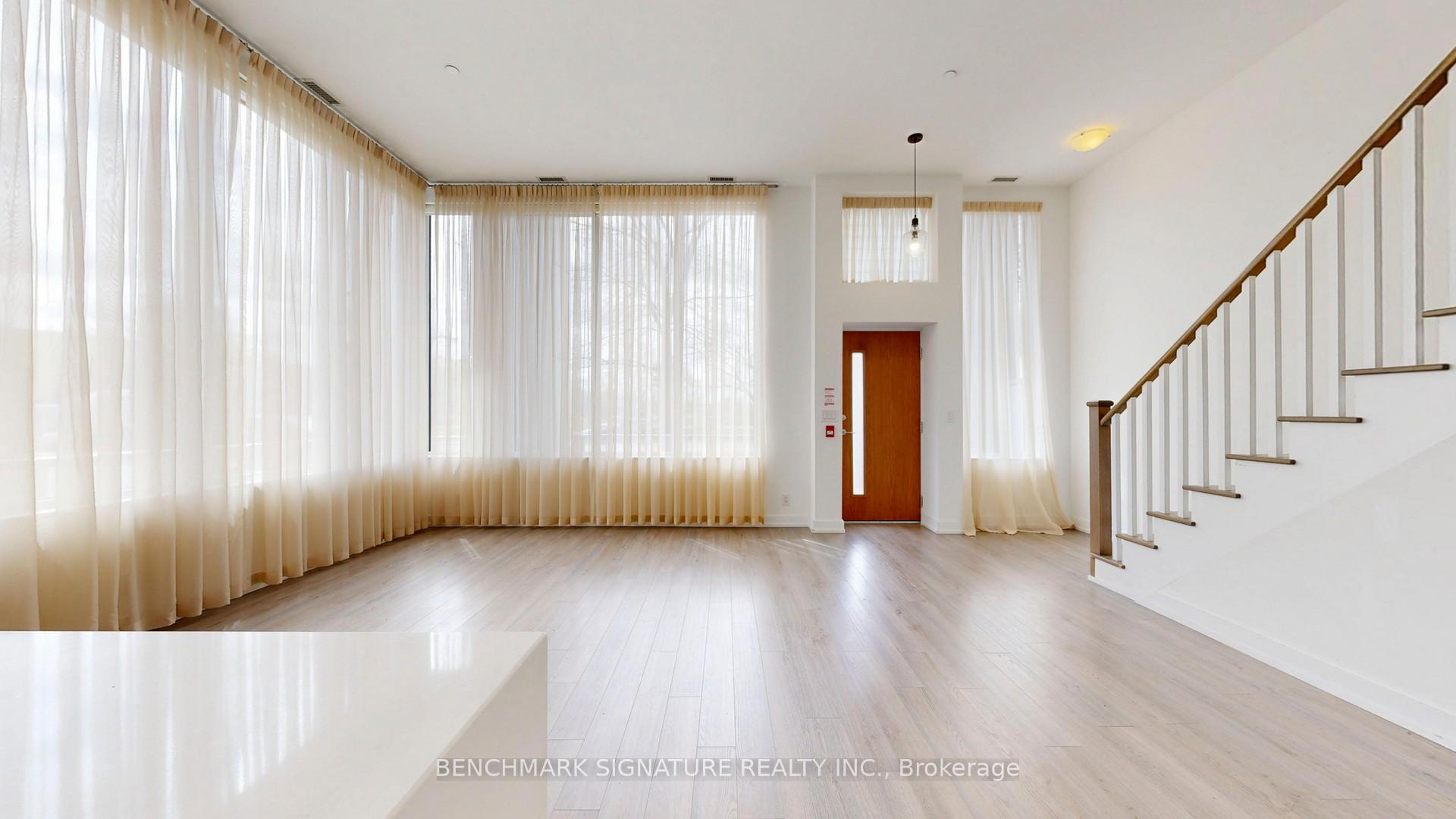 Photo 19 of Unit Th106, 6 Parkwood Avenue, Toronto, Casa Loma — HOMEH