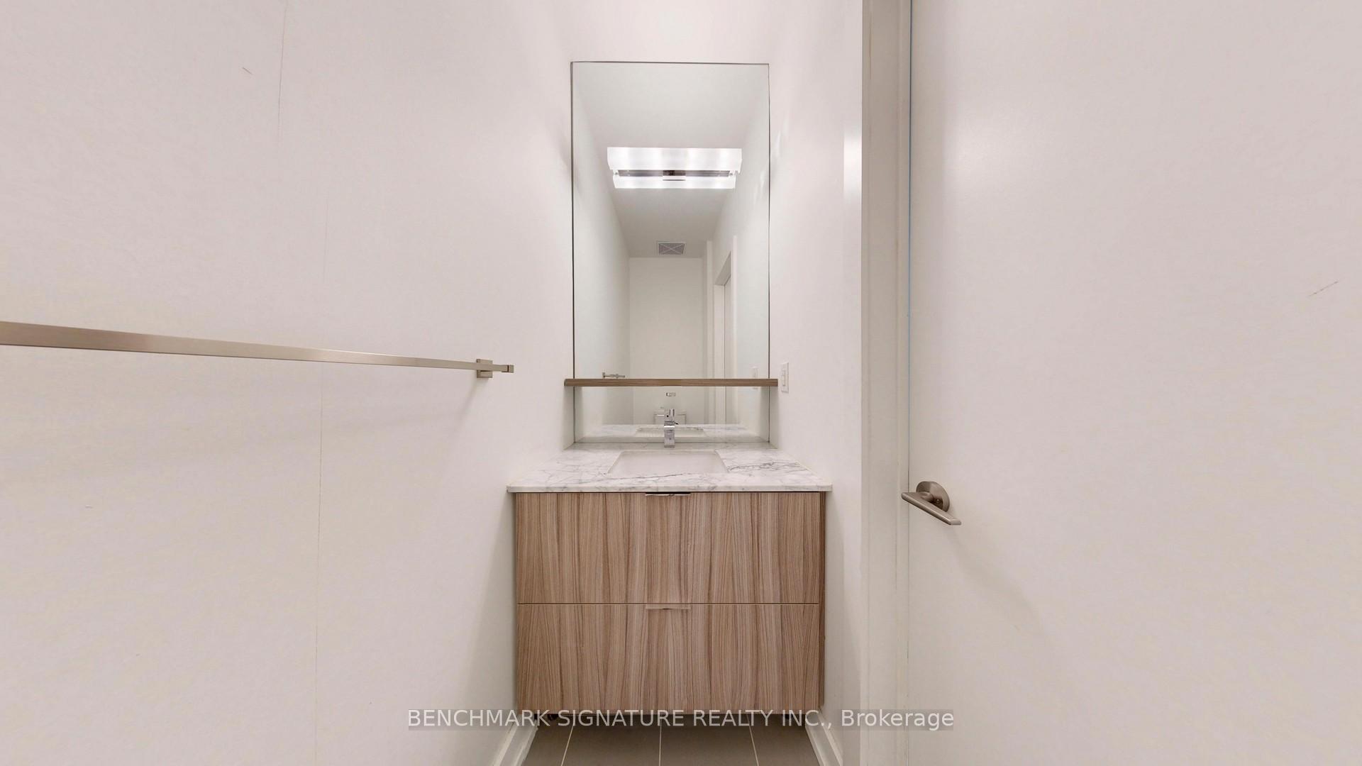 Photo 26 of Unit Th106, 6 Parkwood Avenue, Toronto, Casa Loma — HOMEH