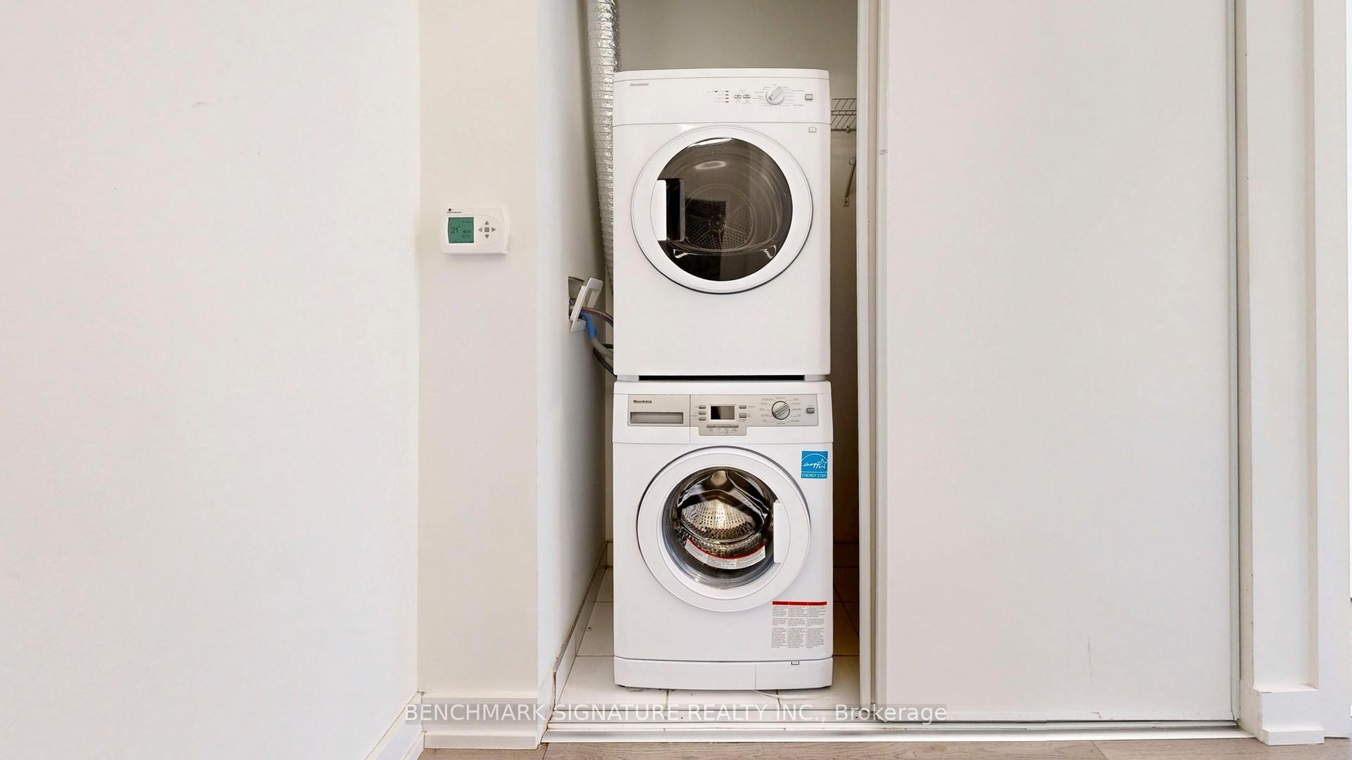 Photo 27 of Unit Th106, 6 Parkwood Avenue, Toronto, Casa Loma — HOMEH
