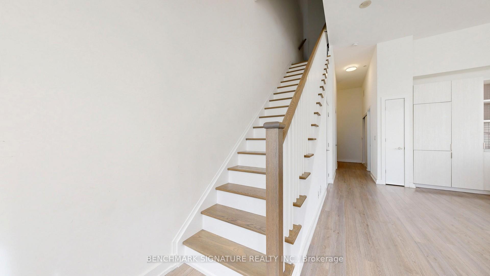 Photo 29 of Unit Th106, 6 Parkwood Avenue, Toronto, Casa Loma — HOMEH