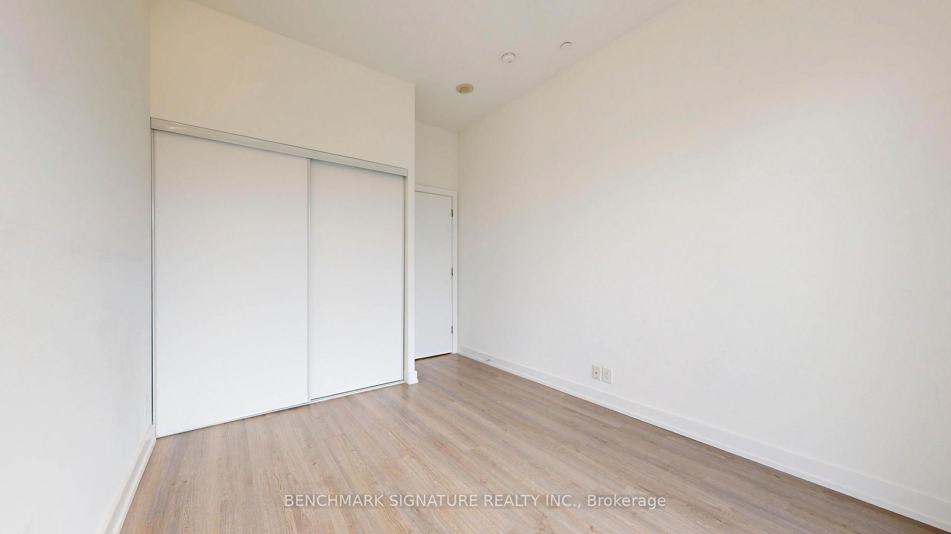 Photo 39 of Unit Th106, 6 Parkwood Avenue, Toronto, Casa Loma — HOMEH