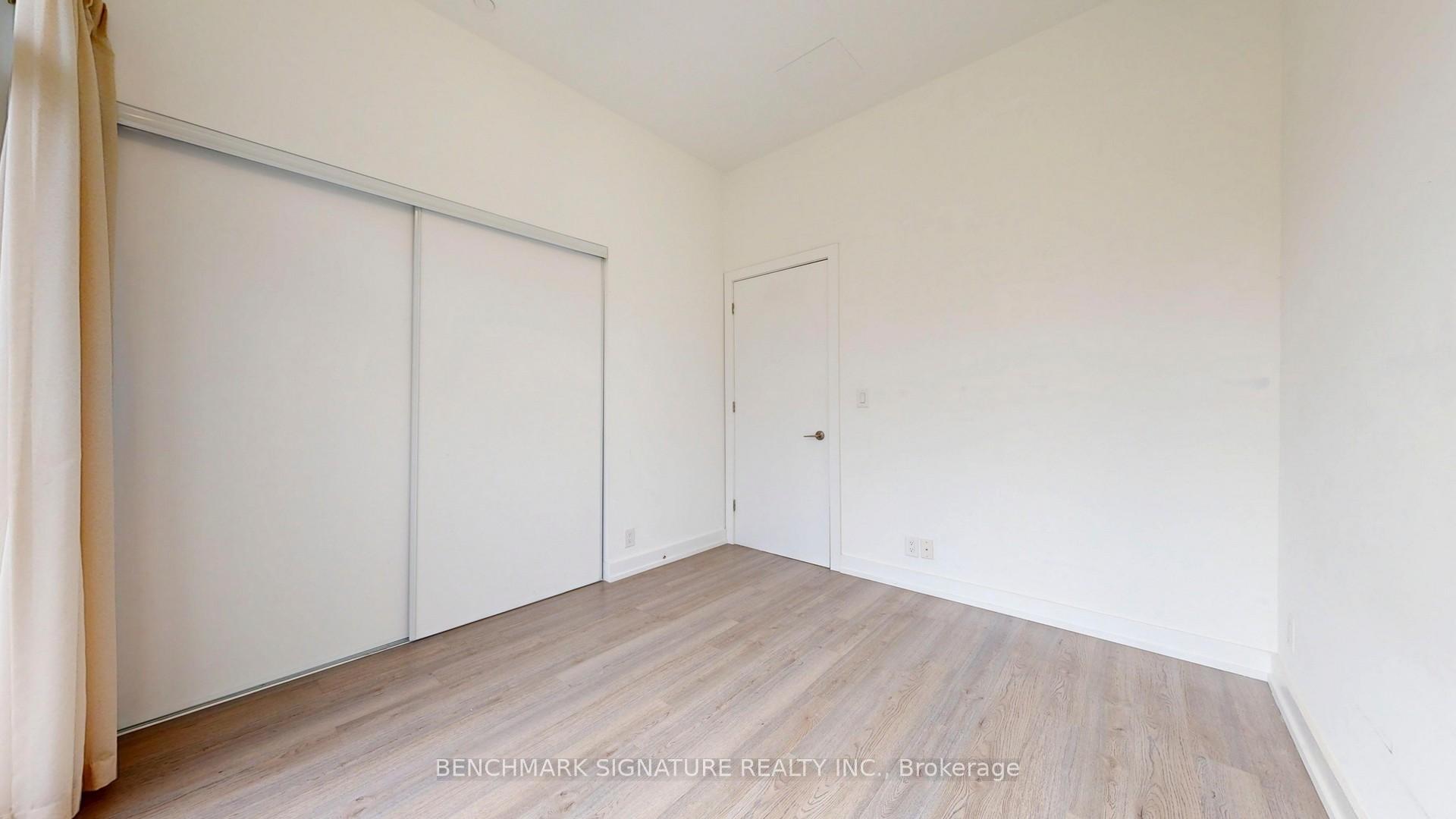 Photo 42 of Unit Th106, 6 Parkwood Avenue, Toronto, Casa Loma — HOMEH