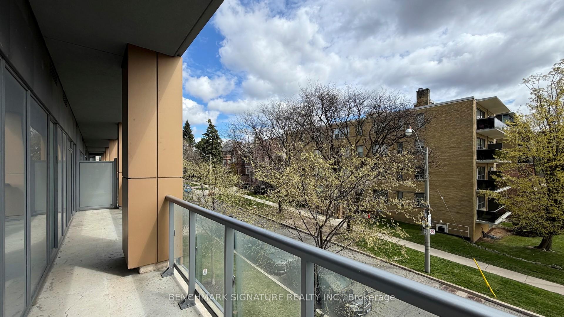 Photo 45 of Unit Th106, 6 Parkwood Avenue, Toronto, Casa Loma — HOMEH
