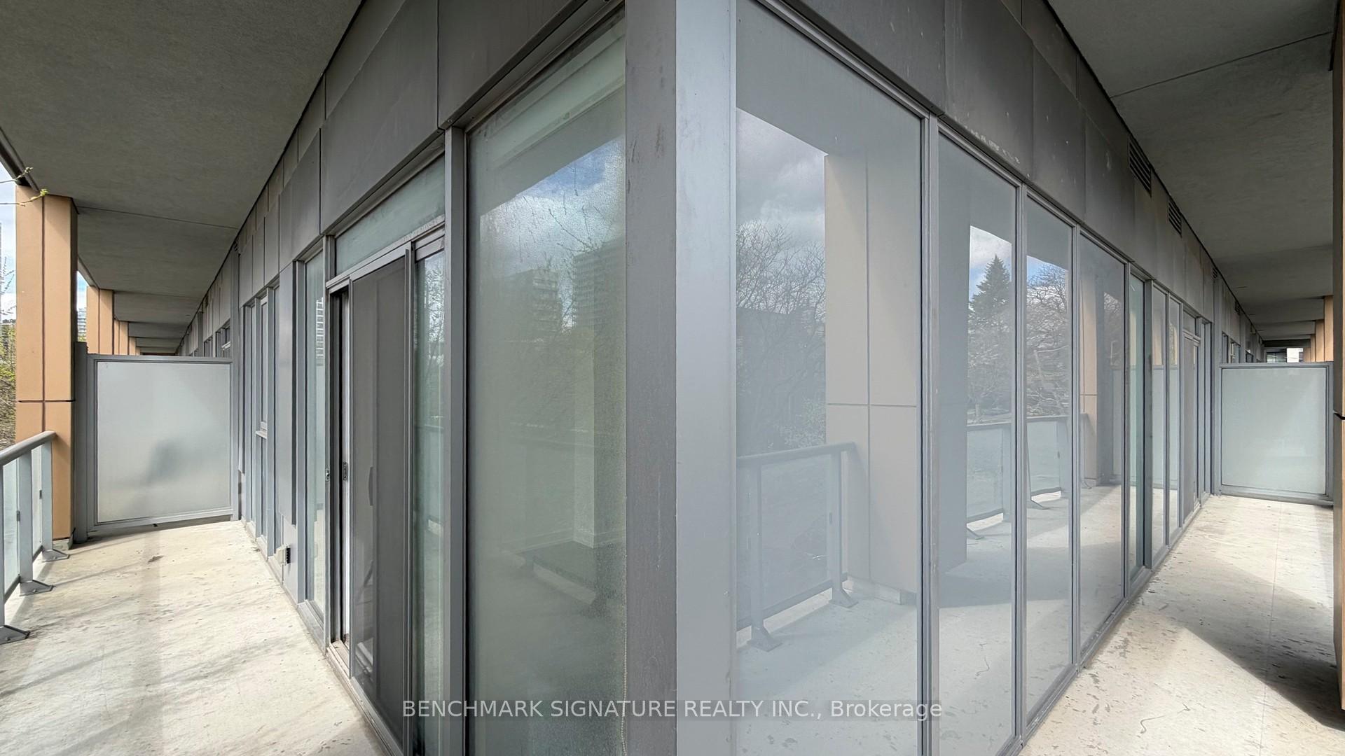 Photo 46 of Unit Th106, 6 Parkwood Avenue, Toronto, Casa Loma — HOMEH
