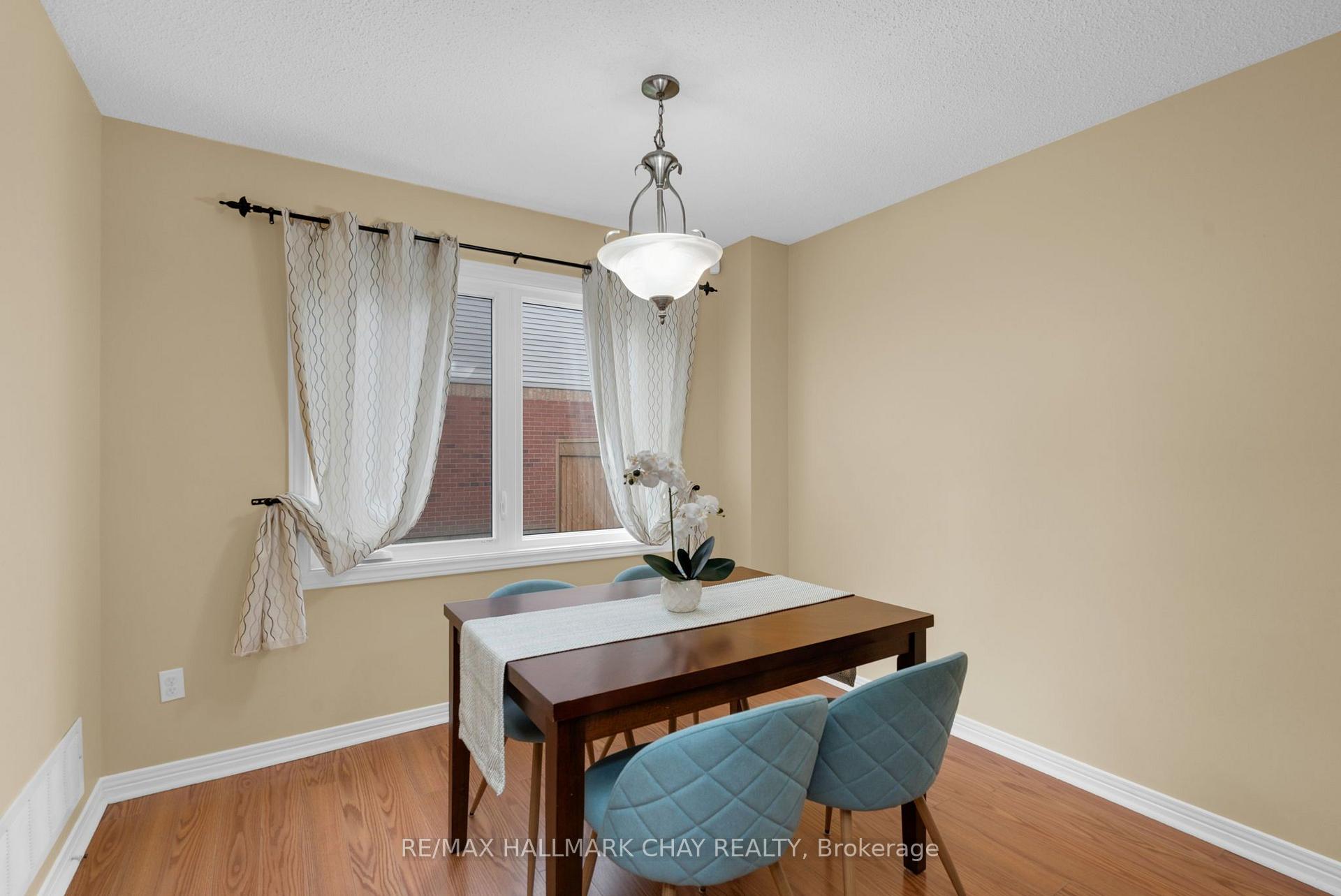 Photo 6 of 769 Playter Crescent, Newmarket, Armitage — HOMEH