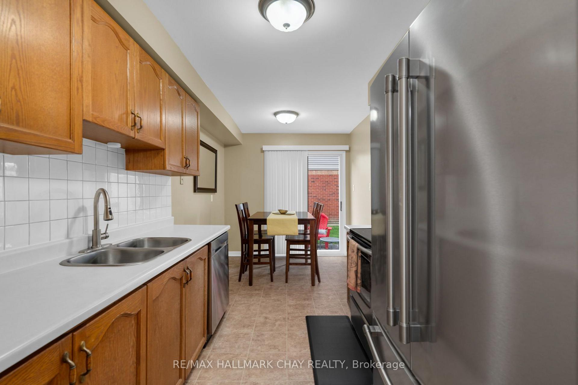 Photo 11 of 769 Playter Crescent, Newmarket, Armitage — HOMEH