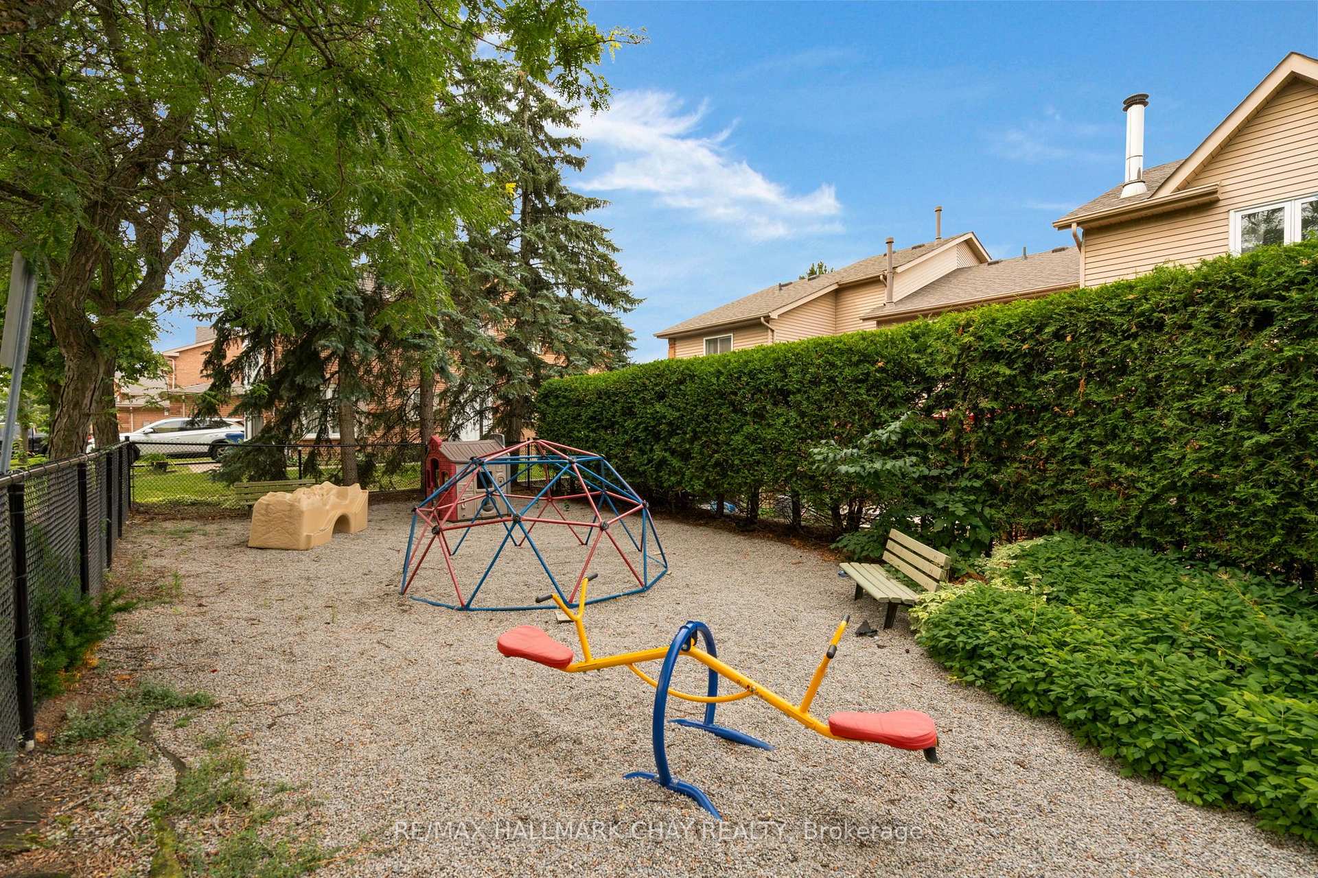 Photo 29 of 769 Playter Crescent, Newmarket, Armitage — HOMEH