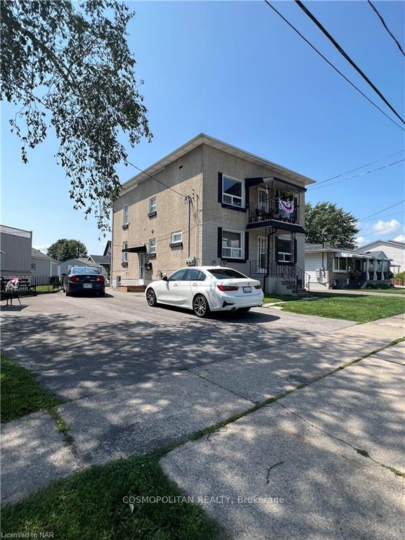 Photo 2 of 68 Clifford Avenue, Welland, Broadway — HOMEH
