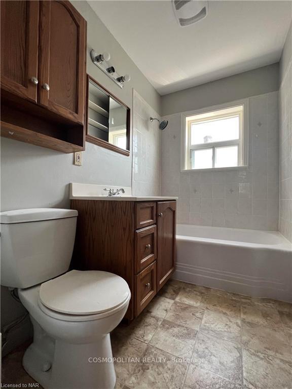 Photo 12 of 68 Clifford Avenue, Welland, Broadway — HOMEH