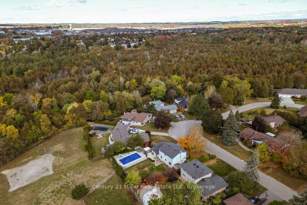 Photo 57 of 85 Waterford Drive, Erin — HOMEH
