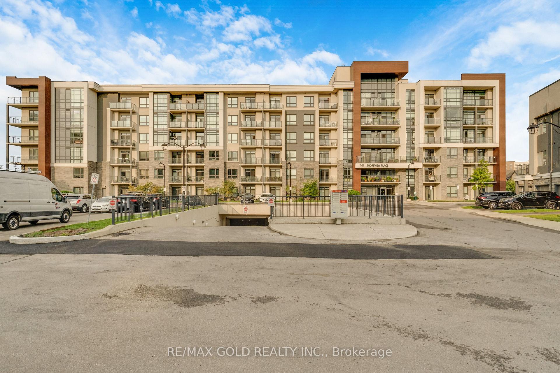 Photo of Unit 502, 101 Shoreview Place