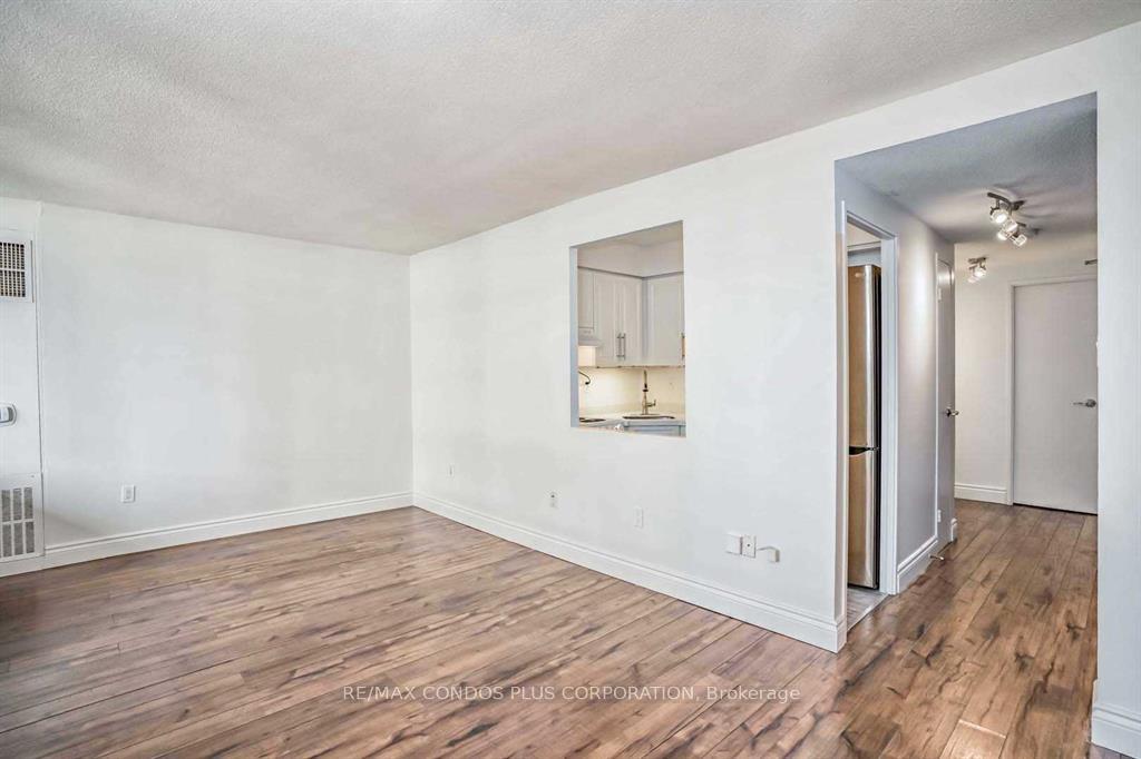 Photo 11 of Unit 1011, 720 Spadina Avenue, Toronto, University — HOMEH