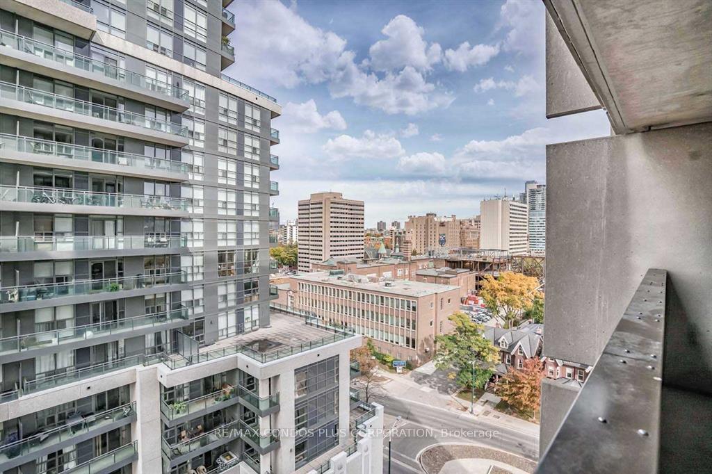 Photo 20 of Unit 1011, 720 Spadina Avenue, Toronto, University — HOMEH