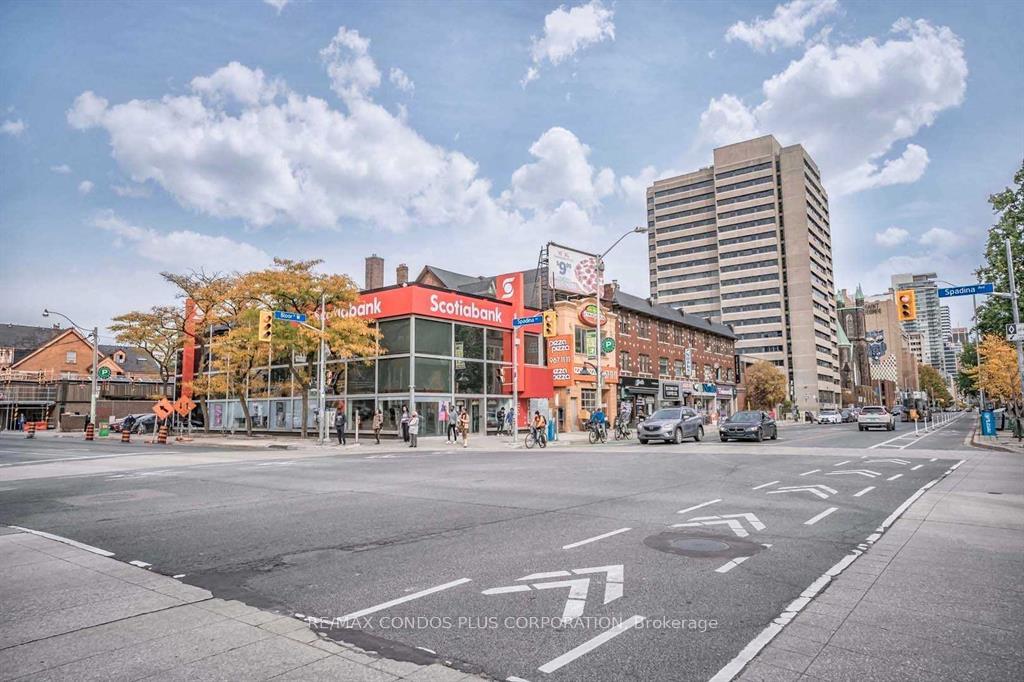 Photo 33 of Unit 1011, 720 Spadina Avenue, Toronto, University — HOMEH