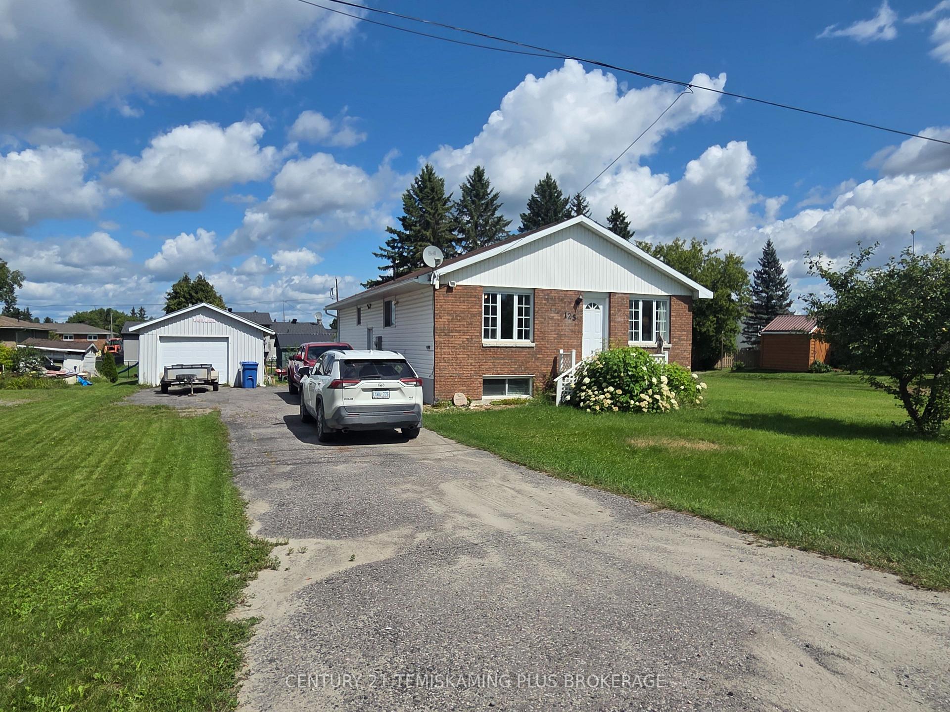 Photo 1 of 125 4th Avenue, Englehart — HOMEH