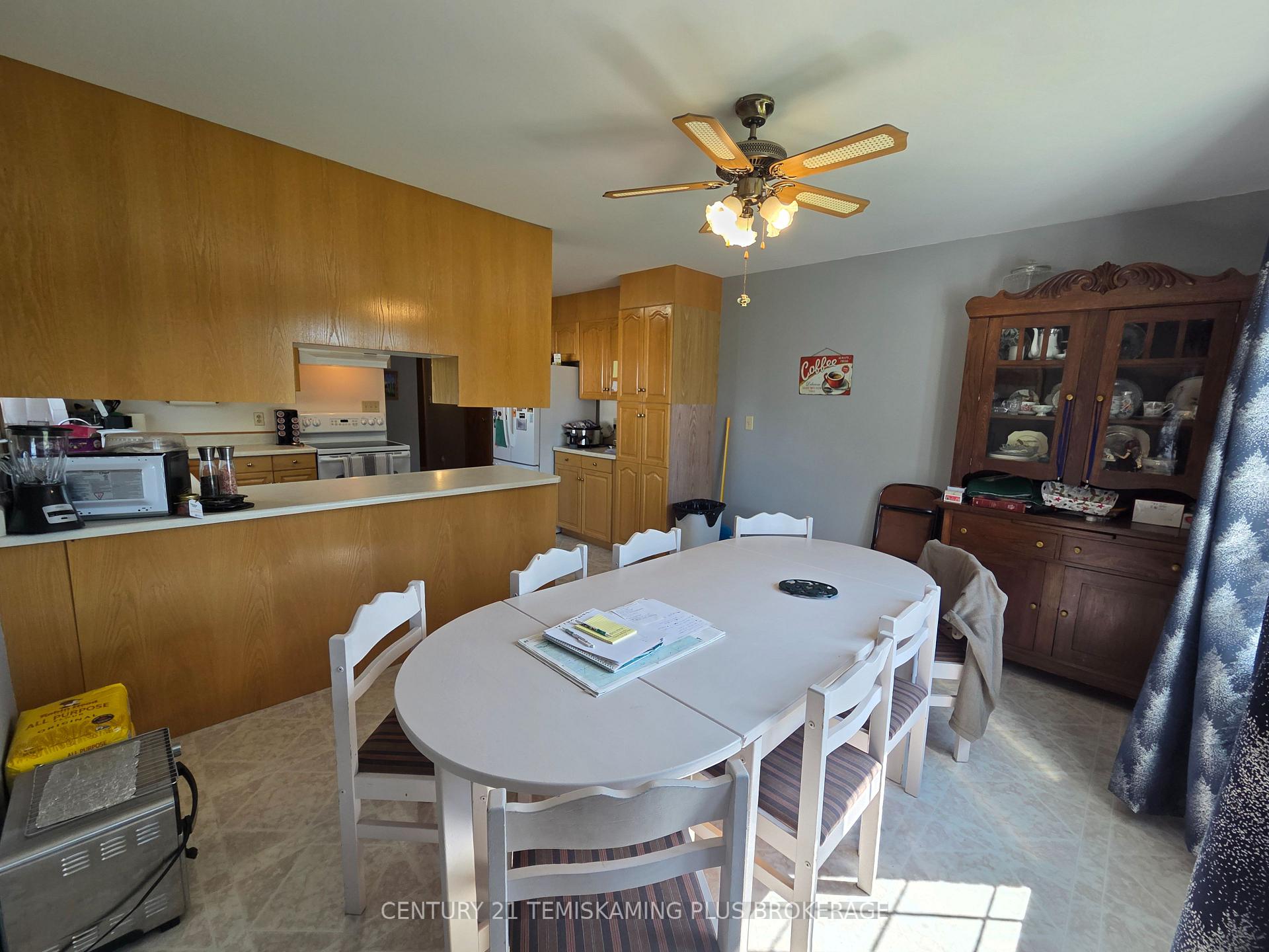 Photo 7 of 125 4th Avenue, Englehart — HOMEH