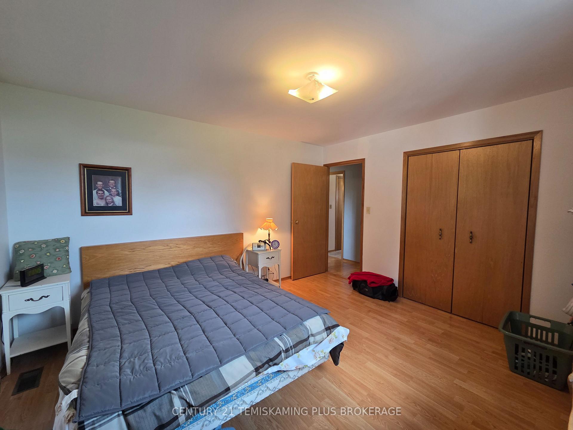 Photo 15 of 125 4th Avenue, Englehart — HOMEH