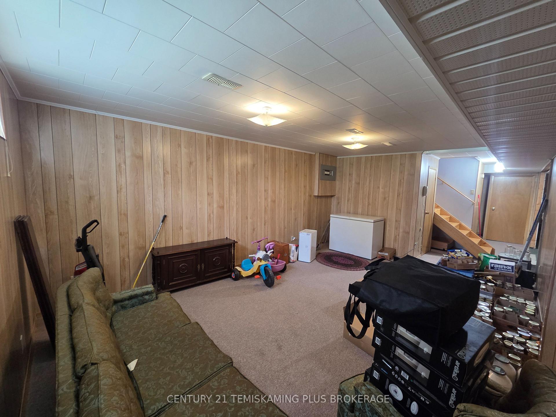 Photo 21 of 125 4th Avenue, Englehart — HOMEH