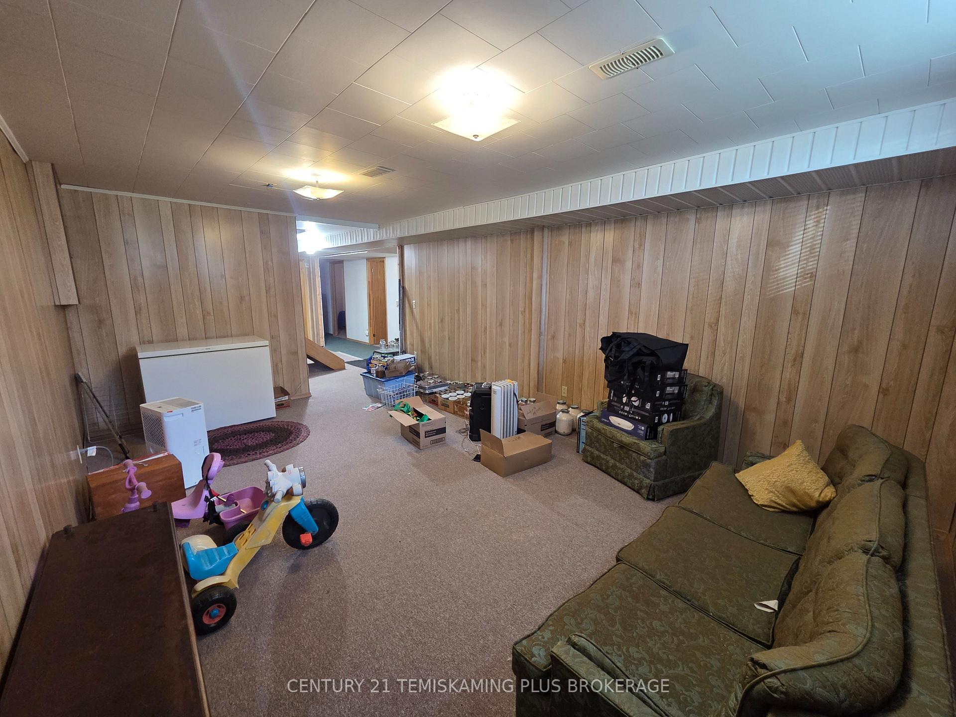 Photo 22 of 125 4th Avenue, Englehart — HOMEH