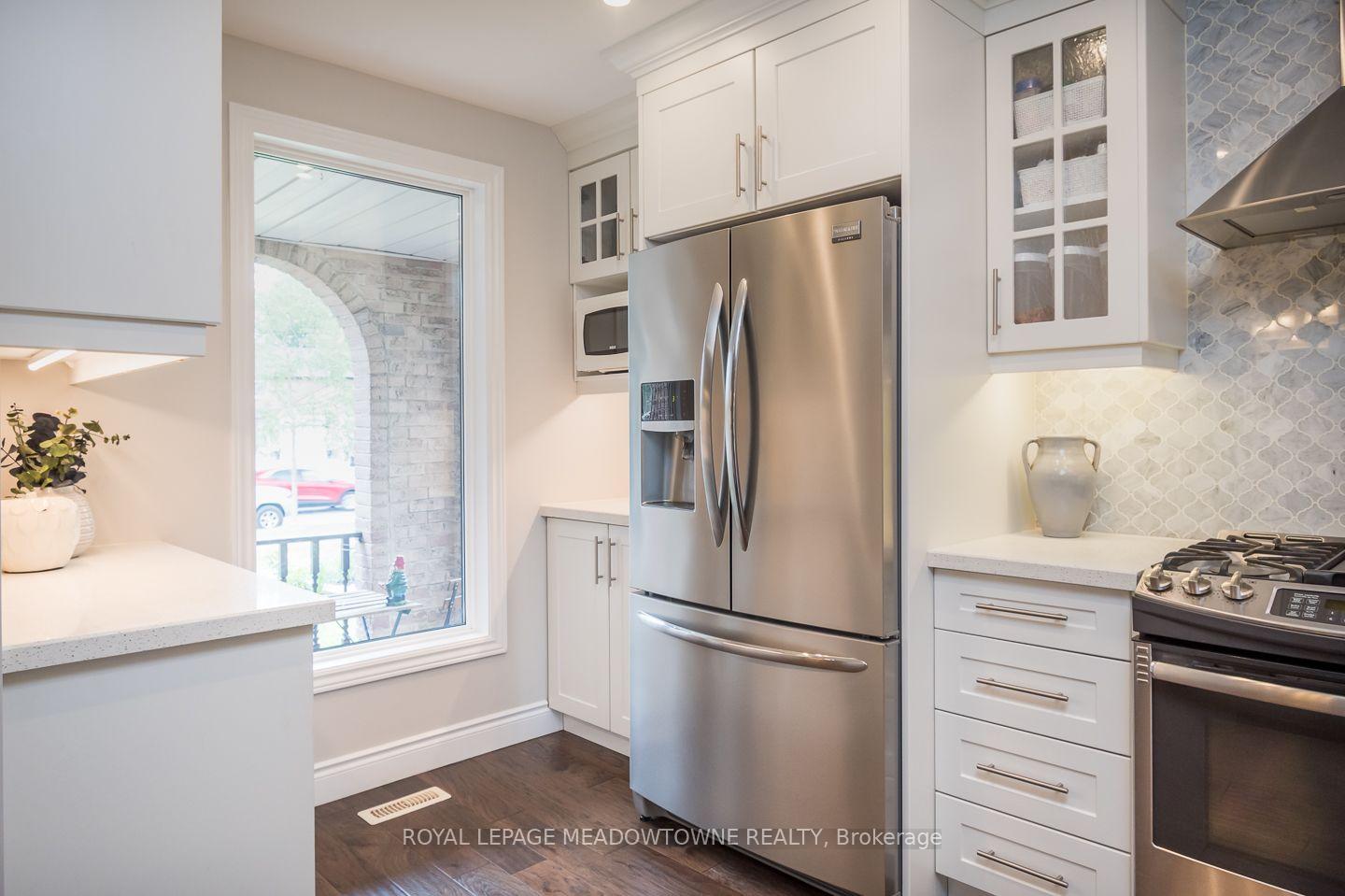 Photo 6 of 784 Laurier Avenue, Milton, Timberlea — HOMEH