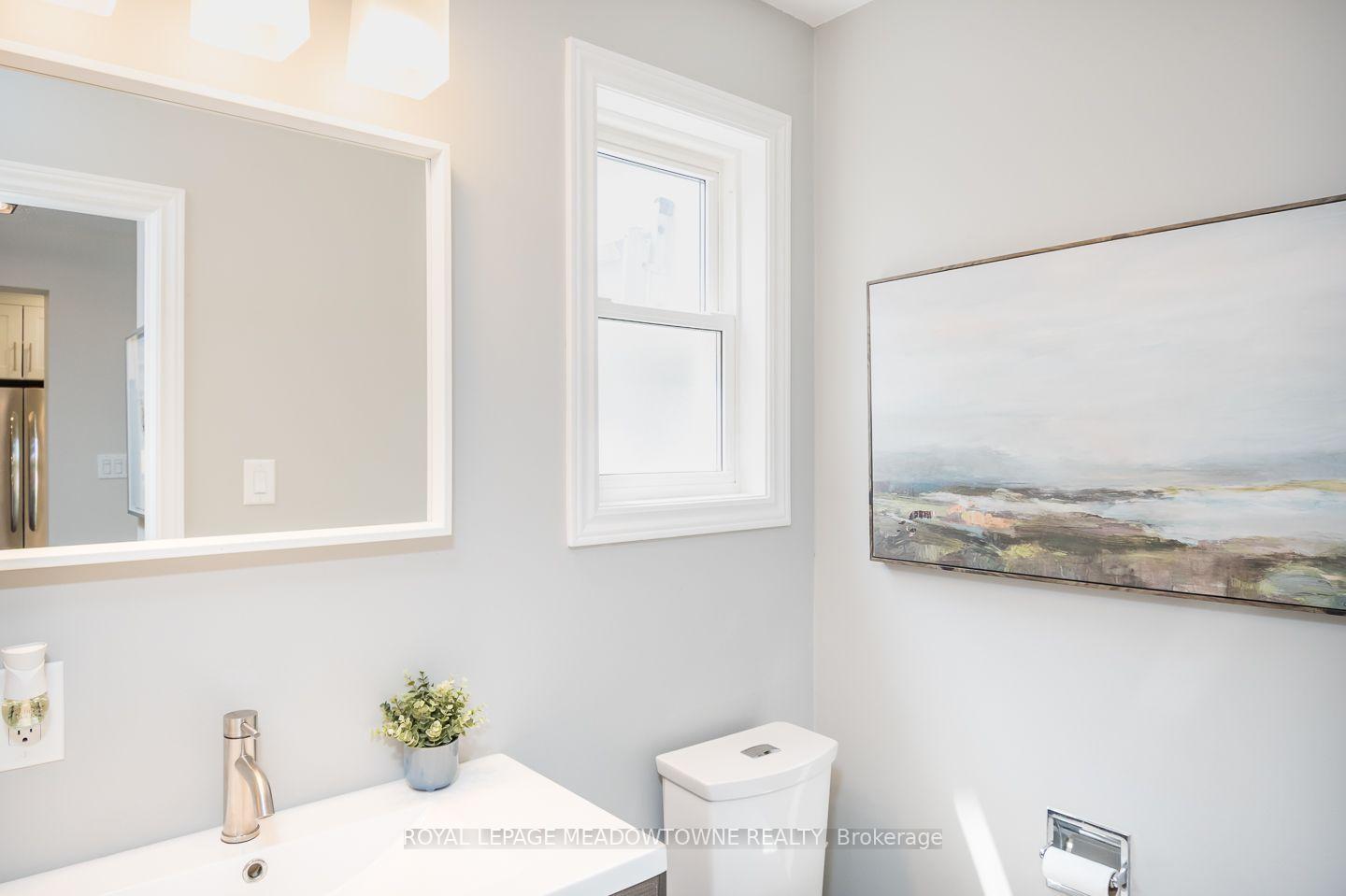 Photo 20 of 784 Laurier Avenue, Milton, Timberlea — HOMEH