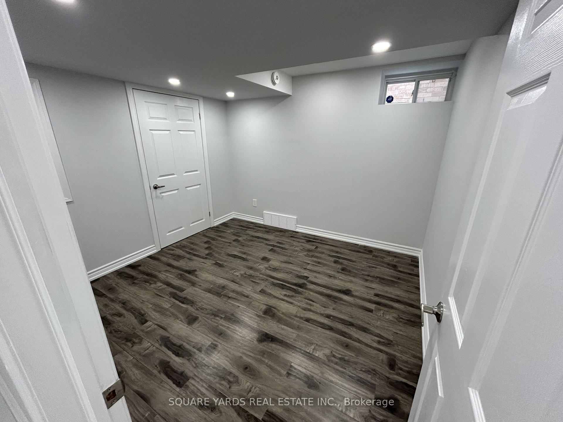 Photo 5 of 55 Bluffwood Crescent, Brampton, Brampton East — HOMEH