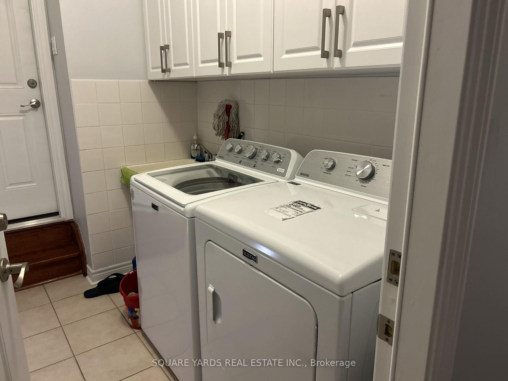 Photo 12 of 55 Bluffwood Crescent, Brampton, Brampton East — HOMEH