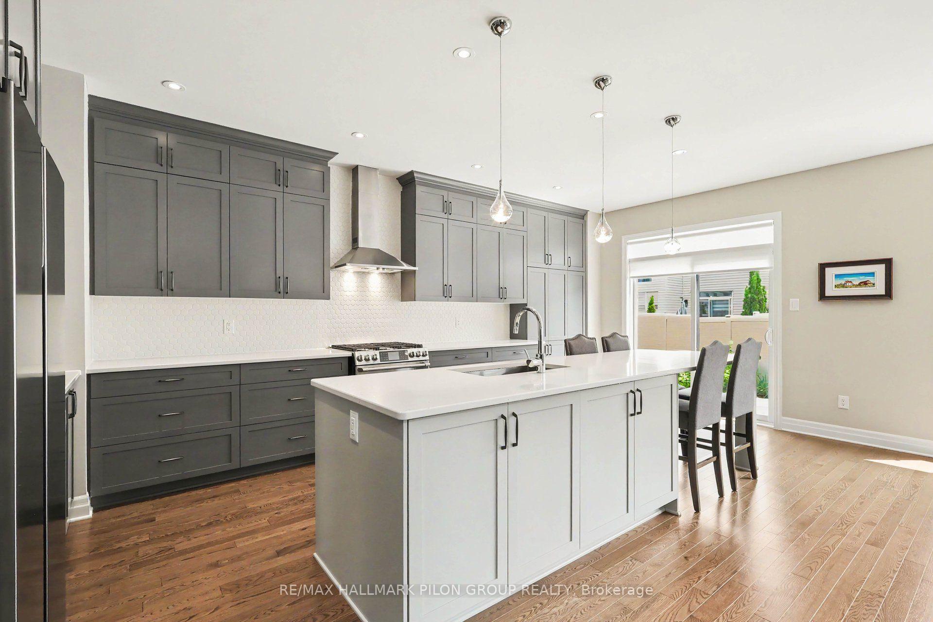 Photo 7 of 260 Shinleaf Crescent, Ottawa, Mer Bleue/Bradley Estates/Anderson Park — HOMEH