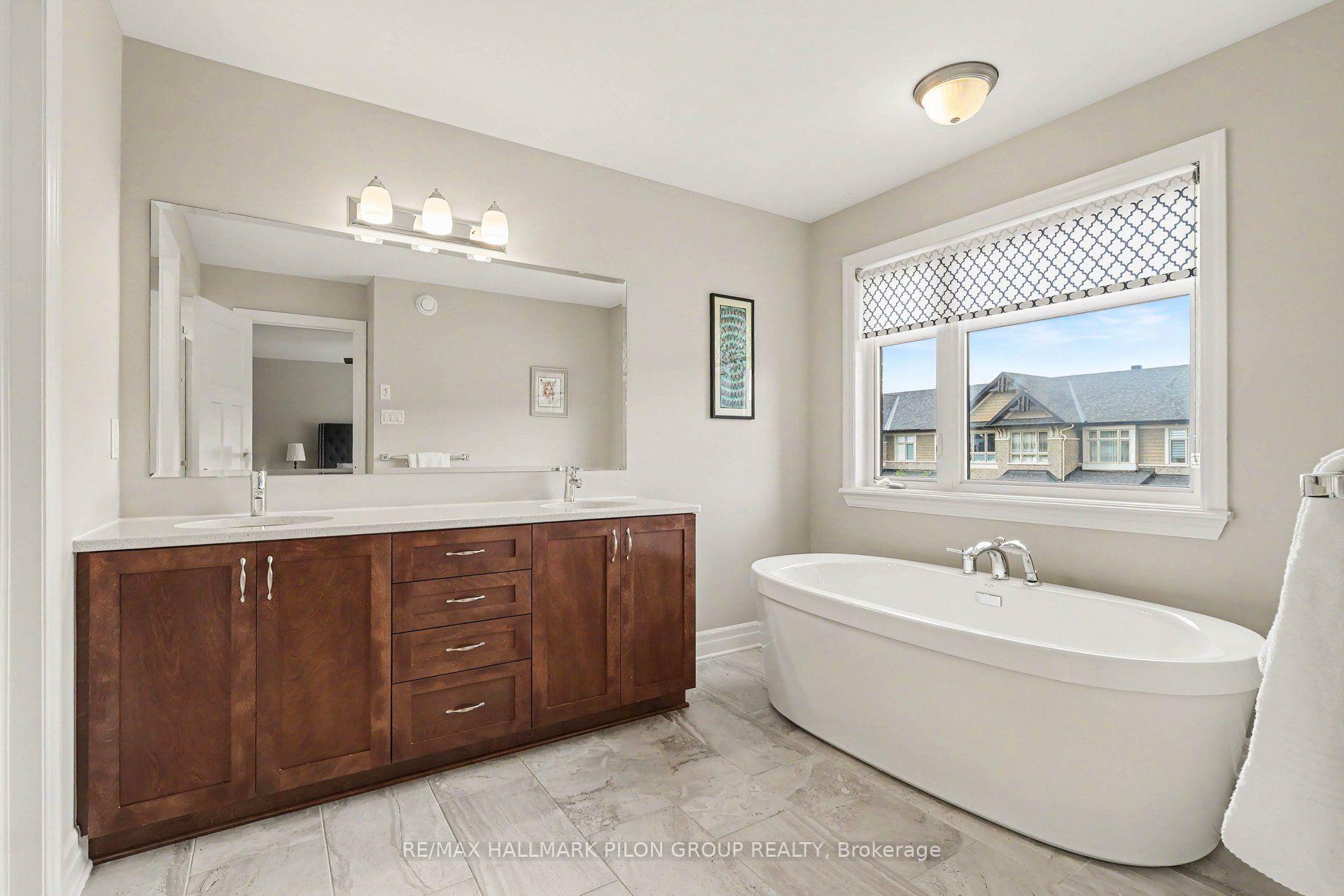 Photo 18 of 260 Shinleaf Crescent, Ottawa, Mer Bleue/Bradley Estates/Anderson Park — HOMEH