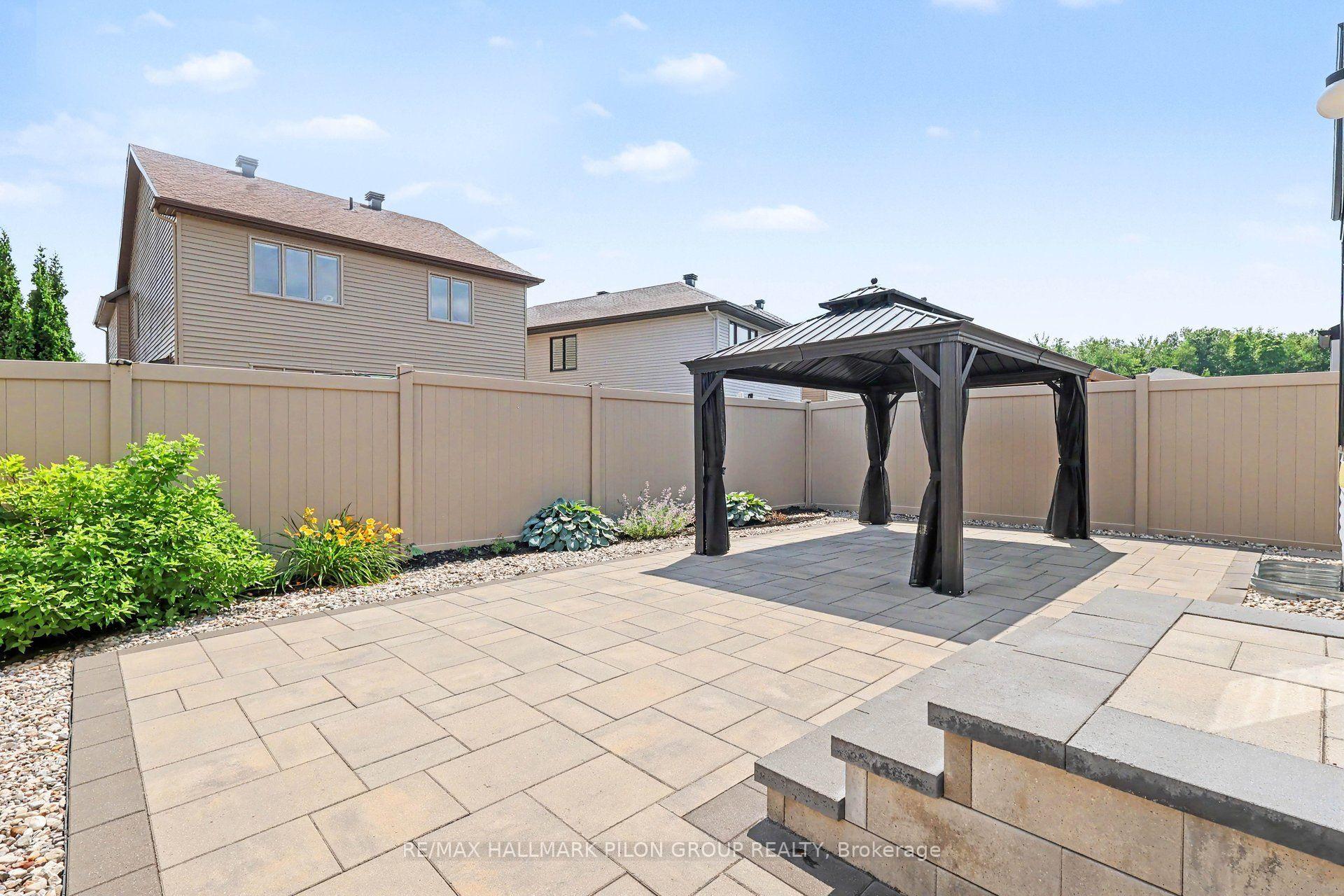 Photo 26 of 260 Shinleaf Crescent, Ottawa, Mer Bleue/Bradley Estates/Anderson Park — HOMEH