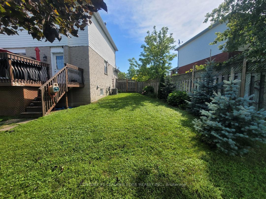 Photo 12 of 1566 Fieldgate Drive, Oshawa, Samac — HOMEH