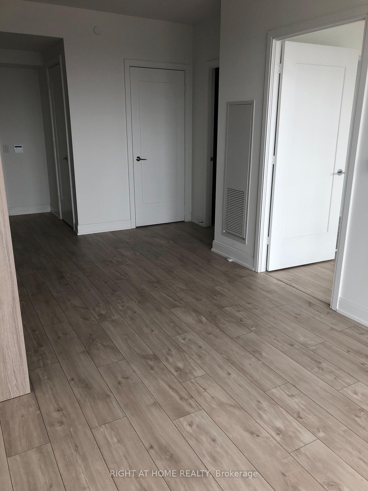 Photo 5 of Unit 3201, 70 Annie Craig Drive, Etobicoke, Mimico — HOMEH
