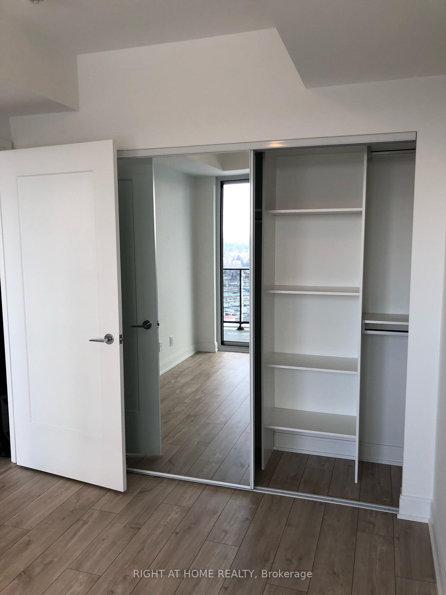 Photo 6 of Unit 3201, 70 Annie Craig Drive, Etobicoke, Mimico — HOMEH