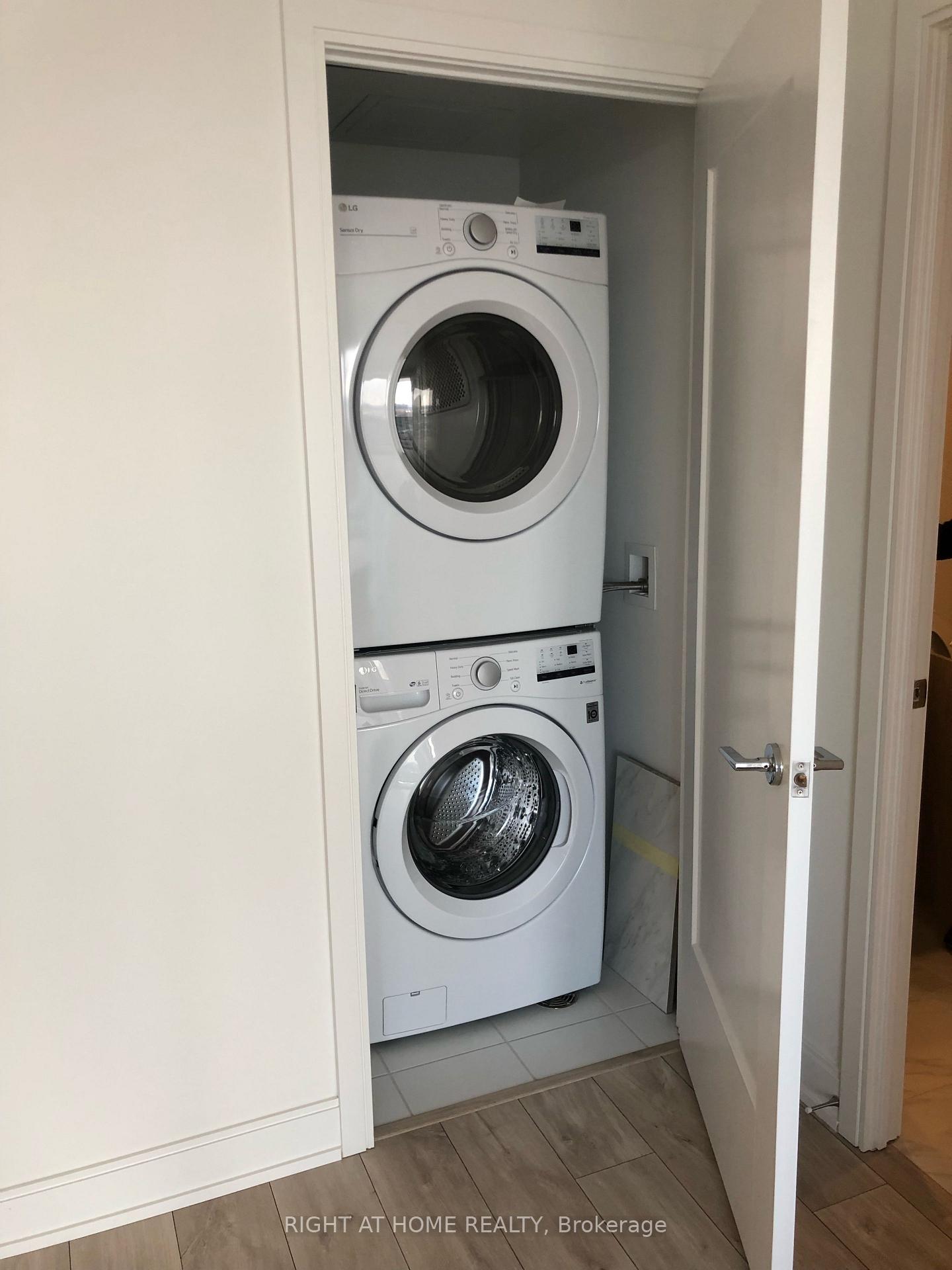 Photo 12 of Unit 3201, 70 Annie Craig Drive, Etobicoke, Mimico — HOMEH