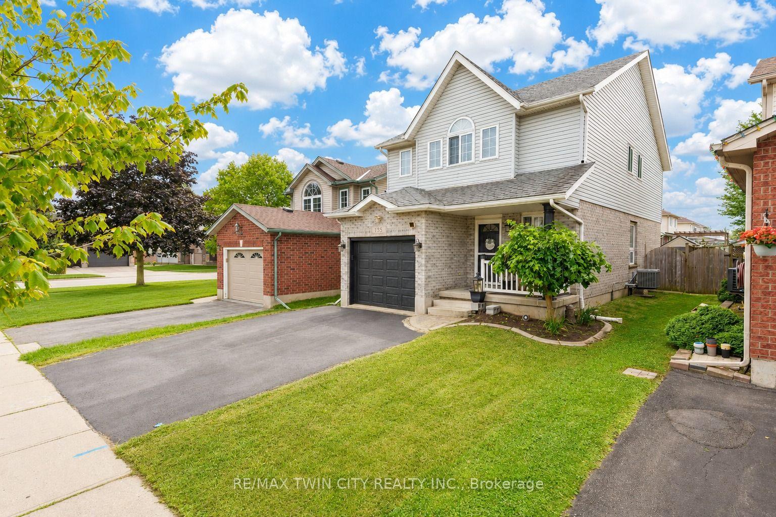 Photo 1 of 135 Cotton Grass Street, Kitchener, Larentian West — HOMEH