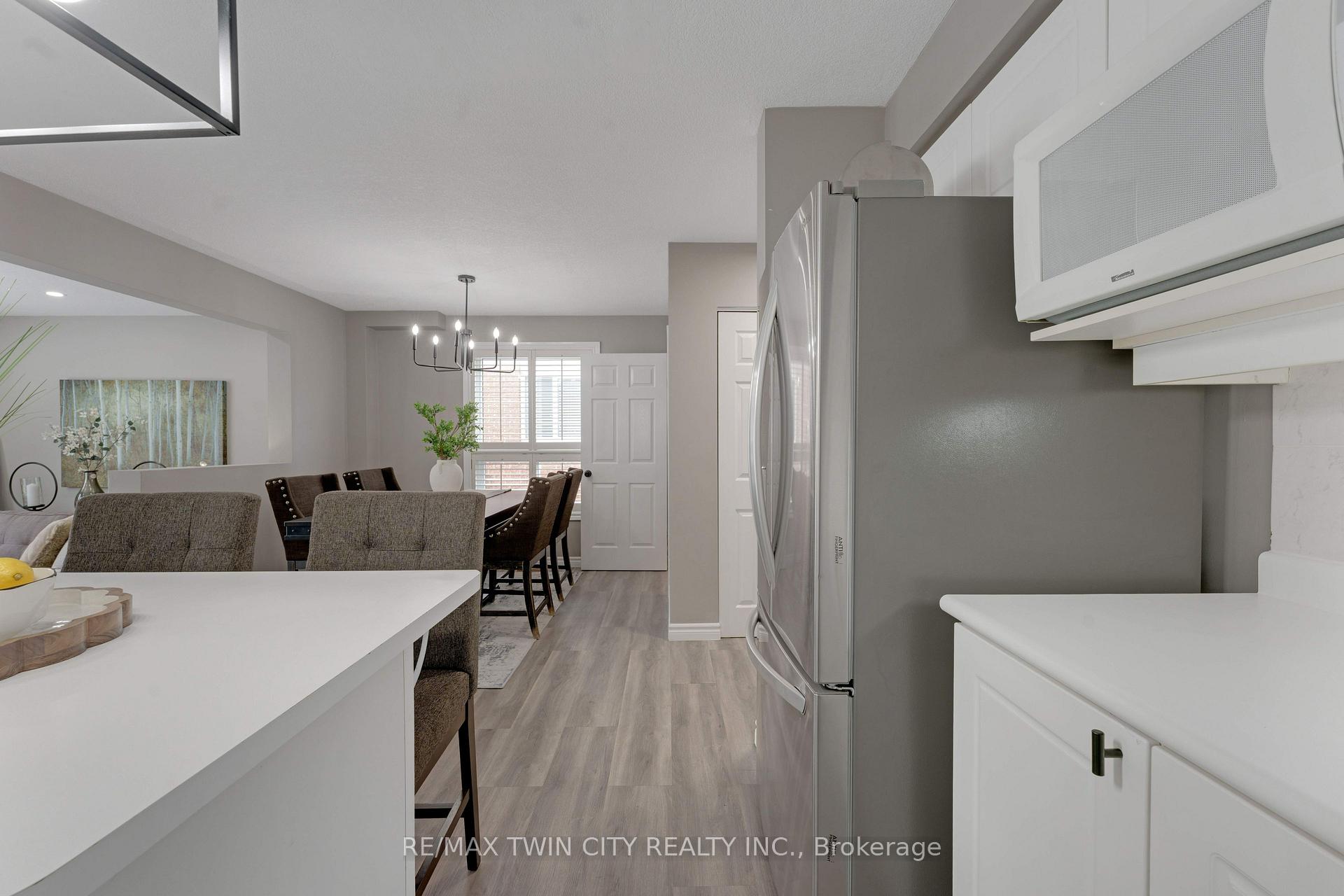Photo 11 of 135 Cotton Grass Street, Kitchener, Larentian West — HOMEH