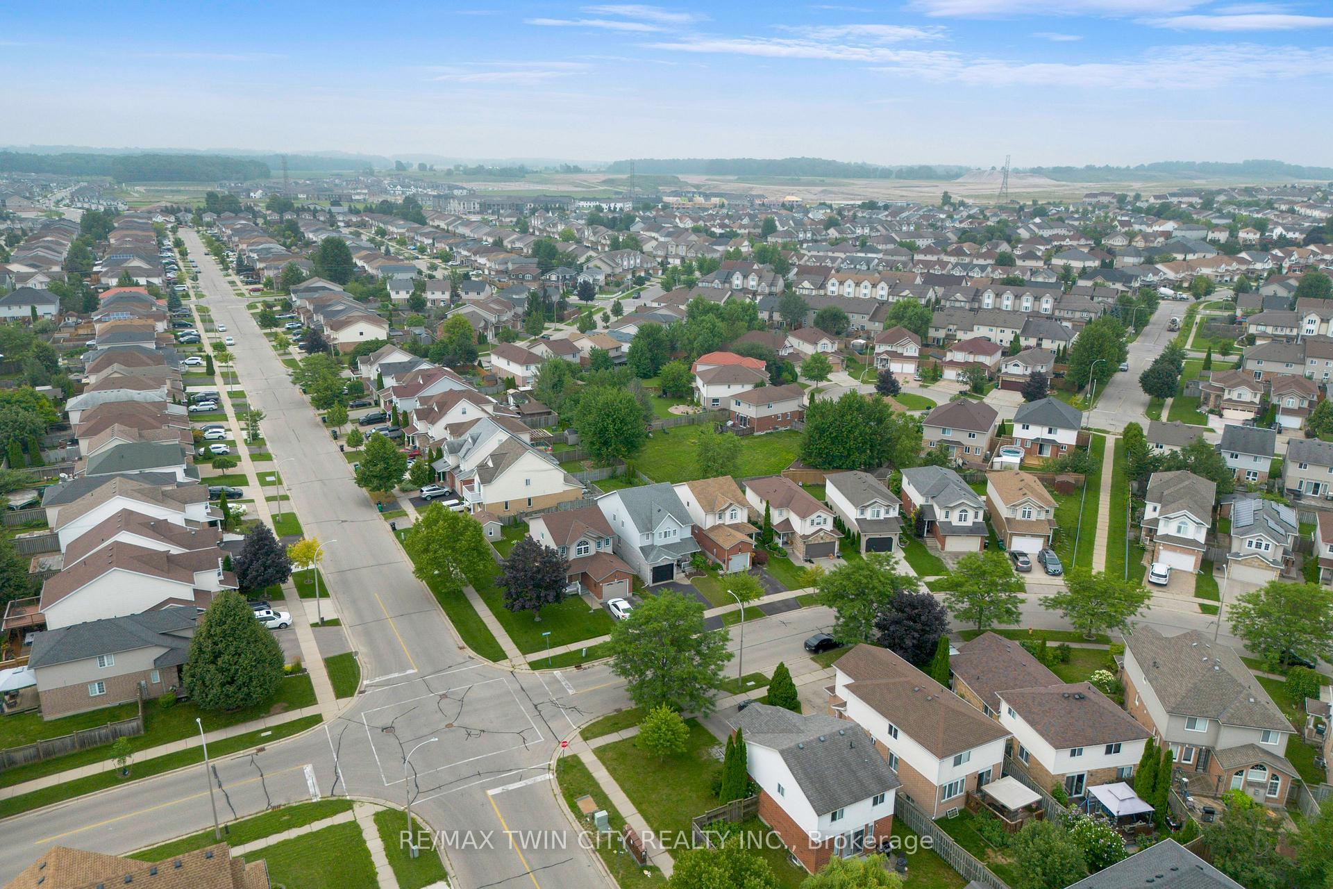 Photo 44 of 135 Cotton Grass Street, Kitchener, Larentian West — HOMEH