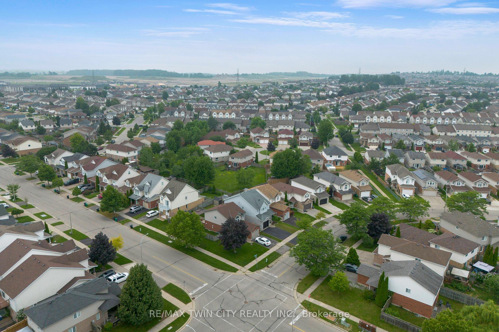 Photo 45 of 135 Cotton Grass Street, Kitchener, Larentian West — HOMEH