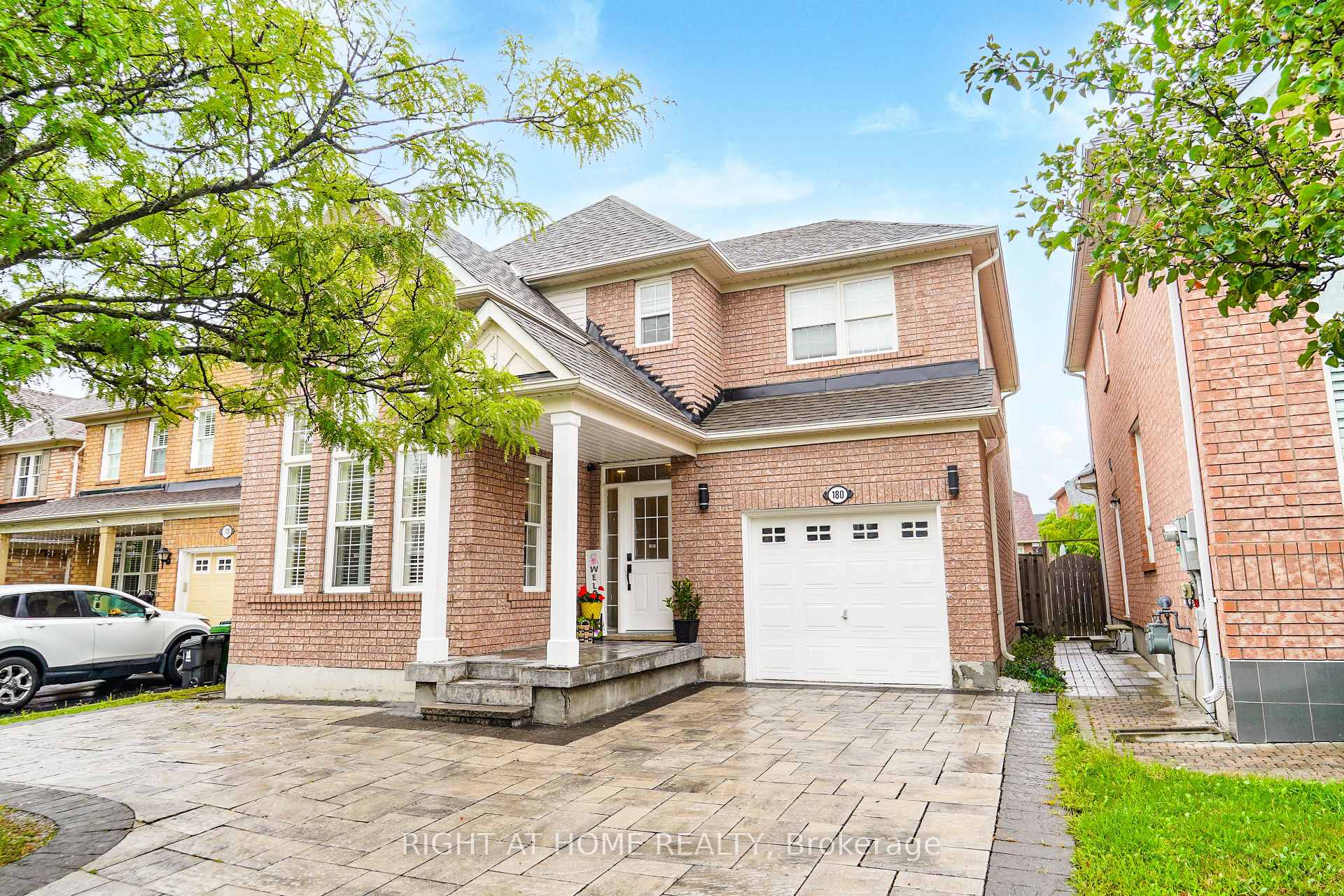 Photo 2 of 180 Raponi Circle, Scarborough, Rouge — HOMEH