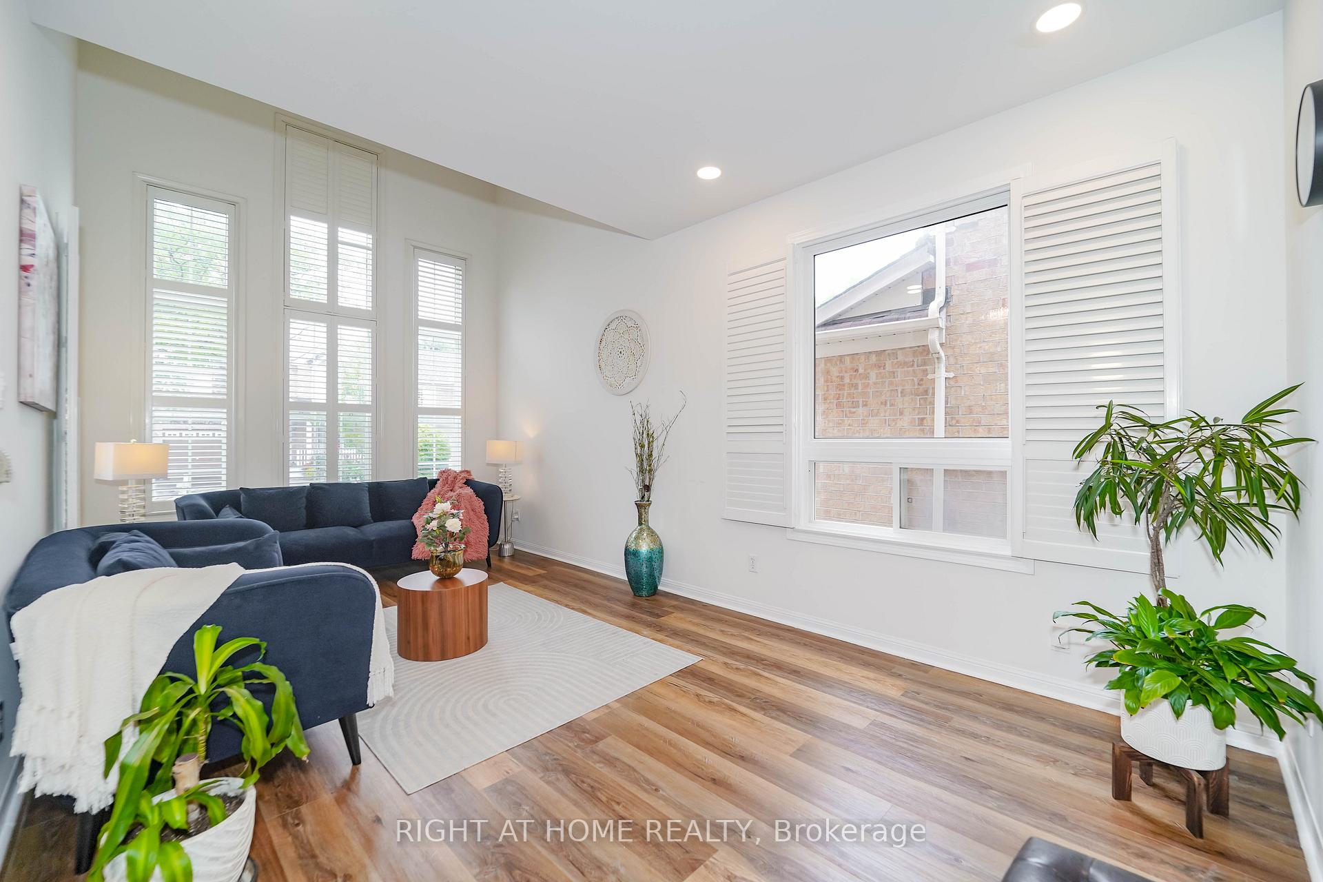 Photo 7 of 180 Raponi Circle, Scarborough, Rouge — HOMEH