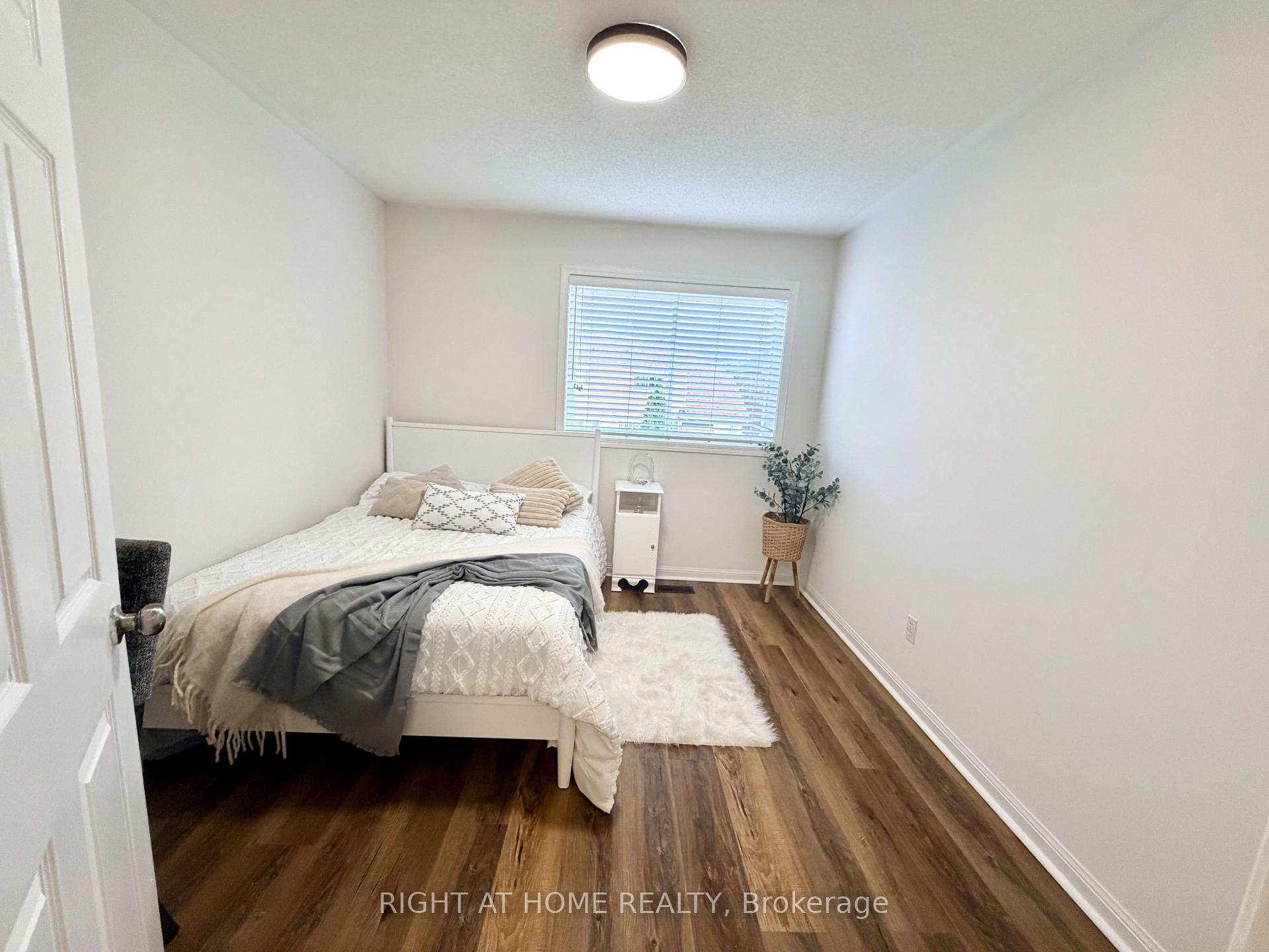 Photo 21 of 180 Raponi Circle, Scarborough, Rouge — HOMEH