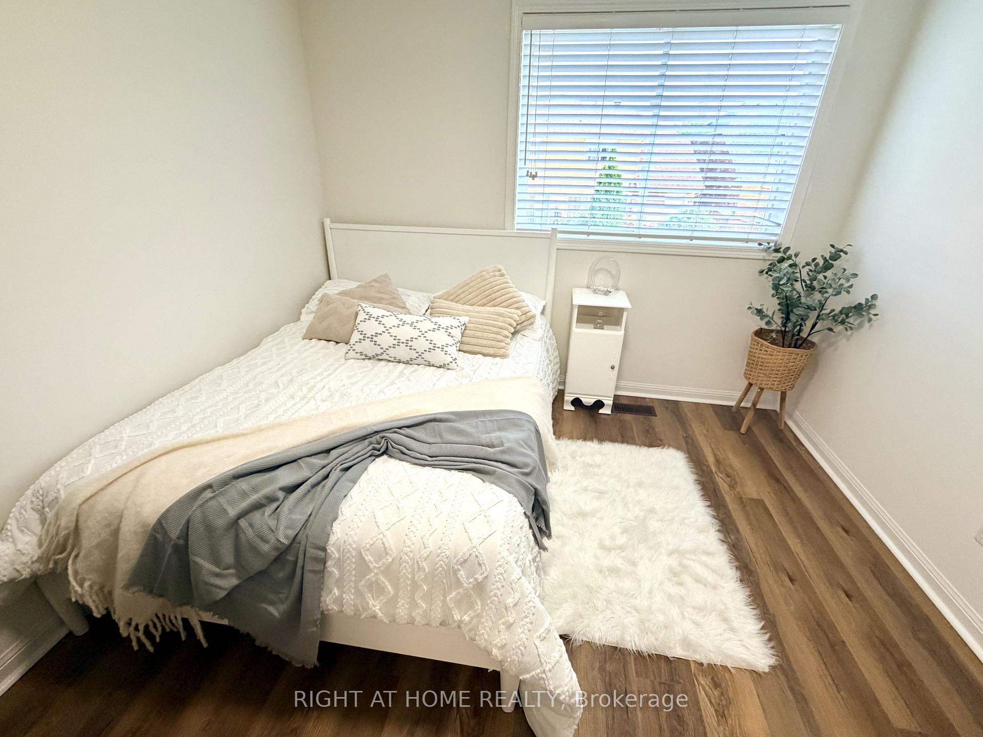 Photo 22 of 180 Raponi Circle, Scarborough, Rouge — HOMEH