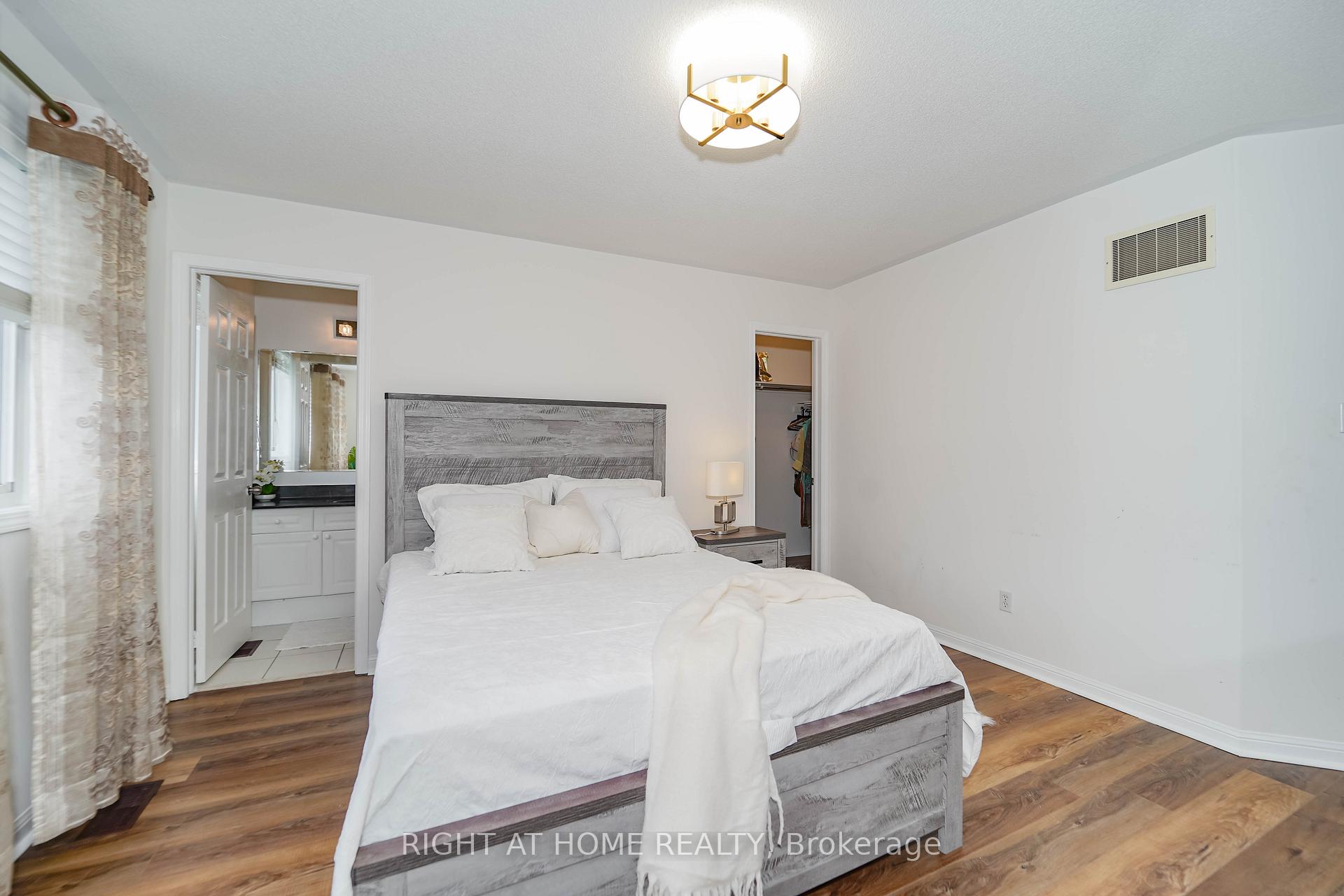 Photo 25 of 180 Raponi Circle, Scarborough, Rouge — HOMEH
