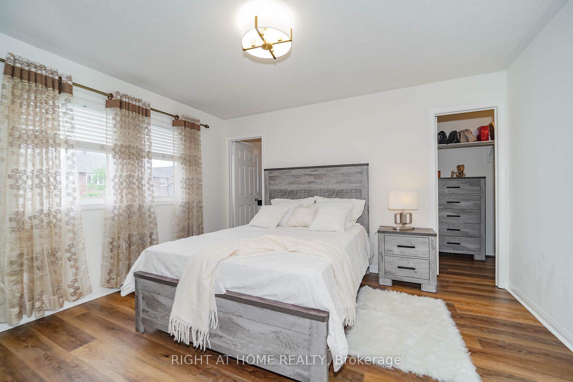 Photo 27 of 180 Raponi Circle, Scarborough, Rouge — HOMEH