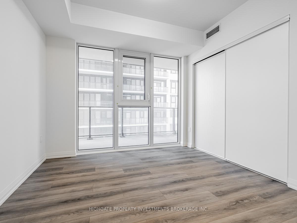 Photo 4 of Unit 1615, 9000 Jane Street, Vaughan, Vellore Village — HOMEH