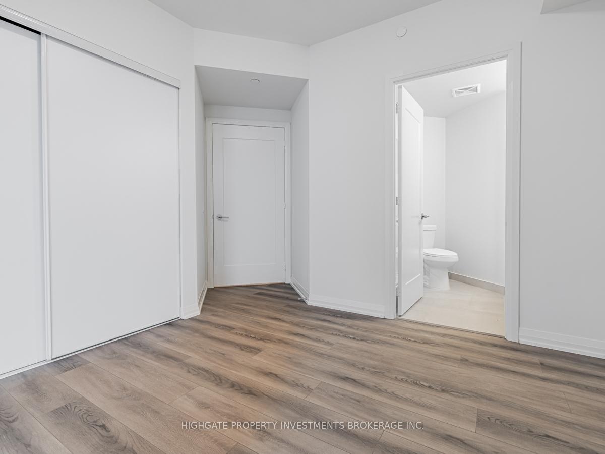 Photo 6 of Unit 1615, 9000 Jane Street, Vaughan, Vellore Village — HOMEH