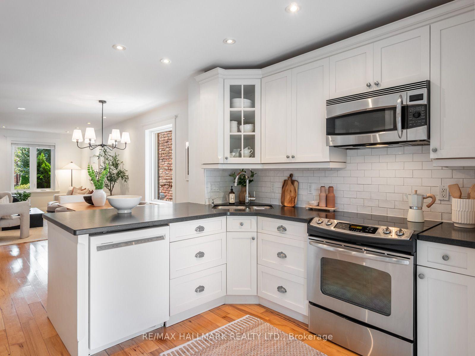 Photo 20 of 14 Fielding Avenue, Toronto, Danforth — HOMEH