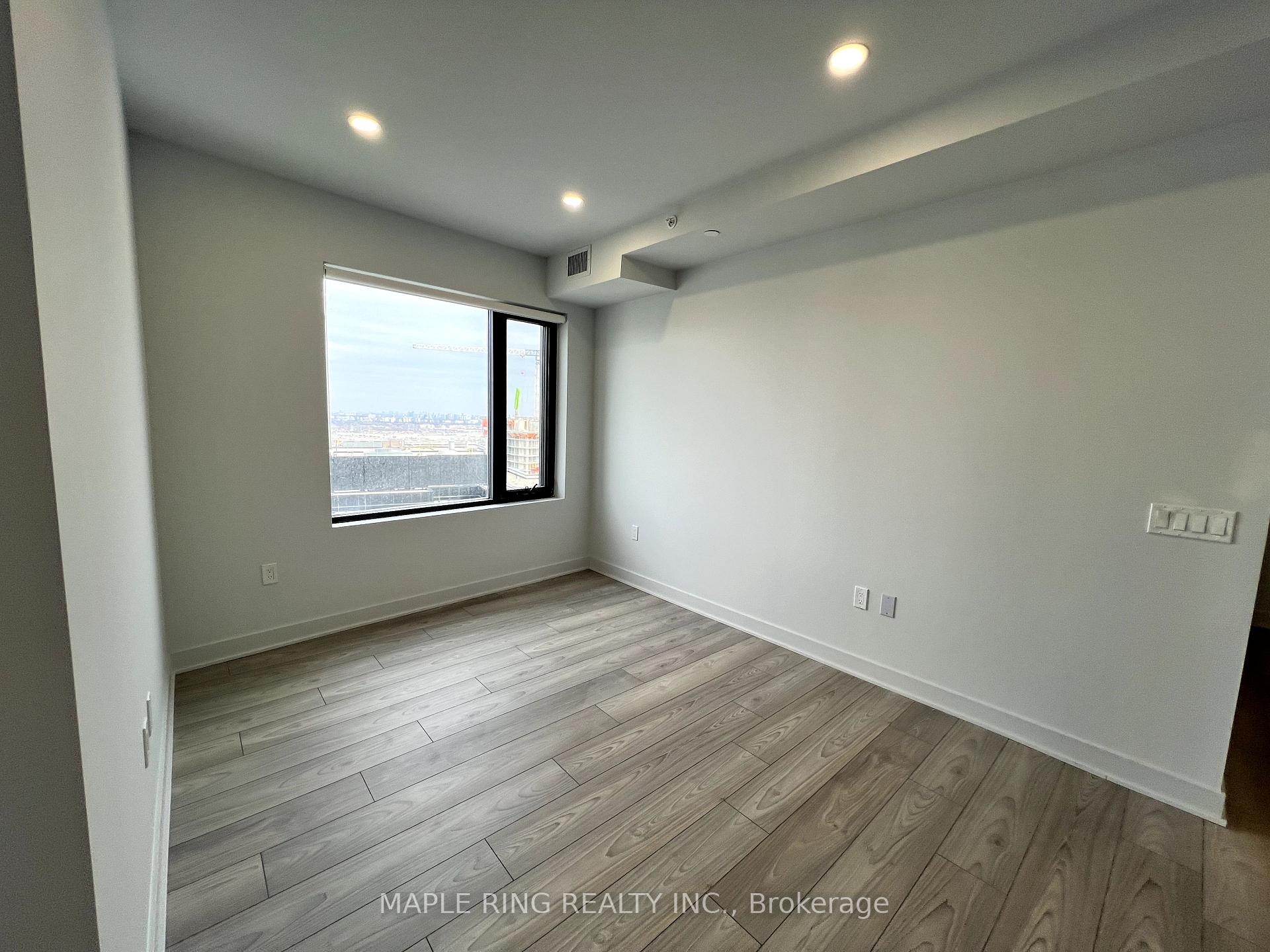Photo 4 of Unit 4010, 2920 Highway 7 Road, Vaughan, Concord — HOMEH